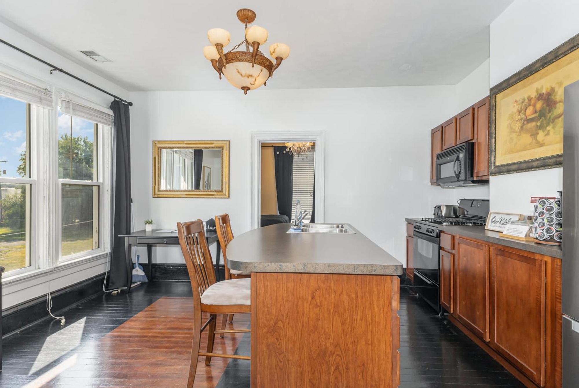 Spacious Upstairs 1Bed- Walking Distance To Beach Outlet Mall Мичиган Сити Екстериор снимка